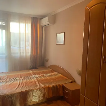 Апартамент Катлея Burgas